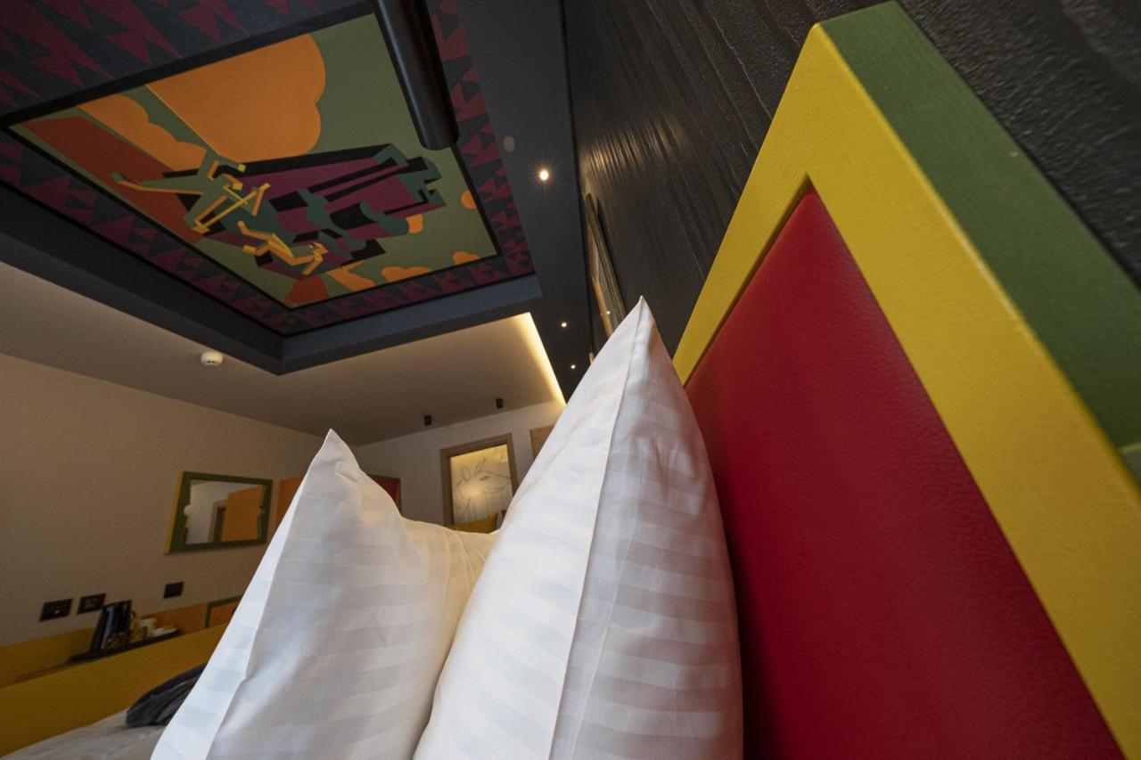 Locanda Degli Artisti Art Hotel กานาเซย์ ภายนอก รูปภาพ