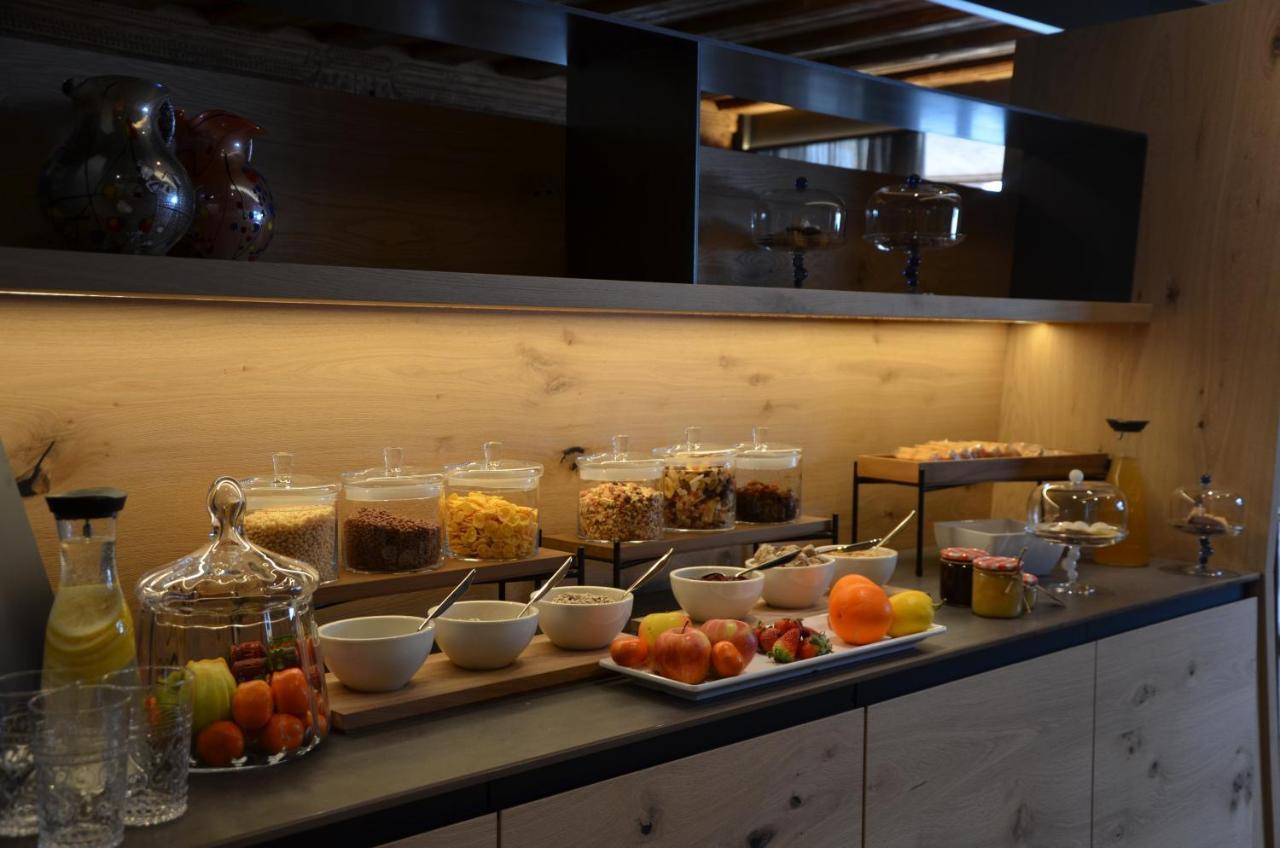 Locanda Degli Artisti Art Hotel กานาเซย์ ภายนอก รูปภาพ